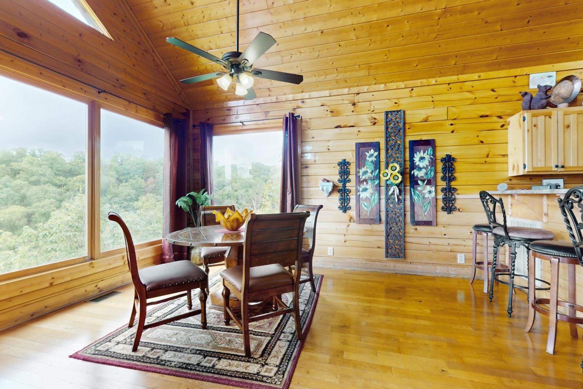 Hillbilly Highrise Villa Pigeon Forge Exterior photo