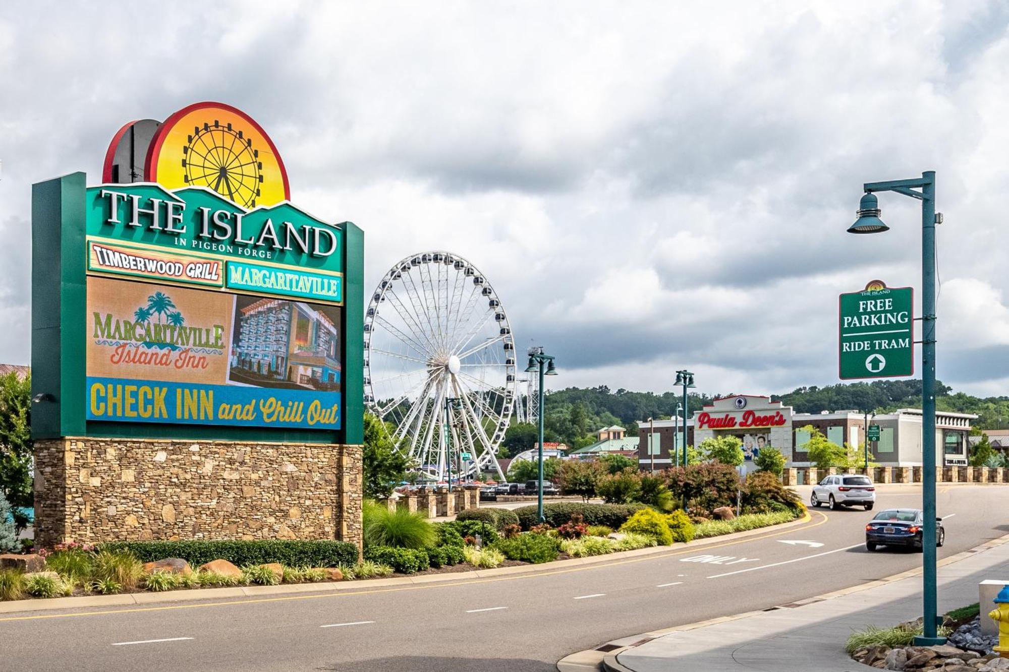 Hillbilly Highrise Villa Pigeon Forge Exterior photo