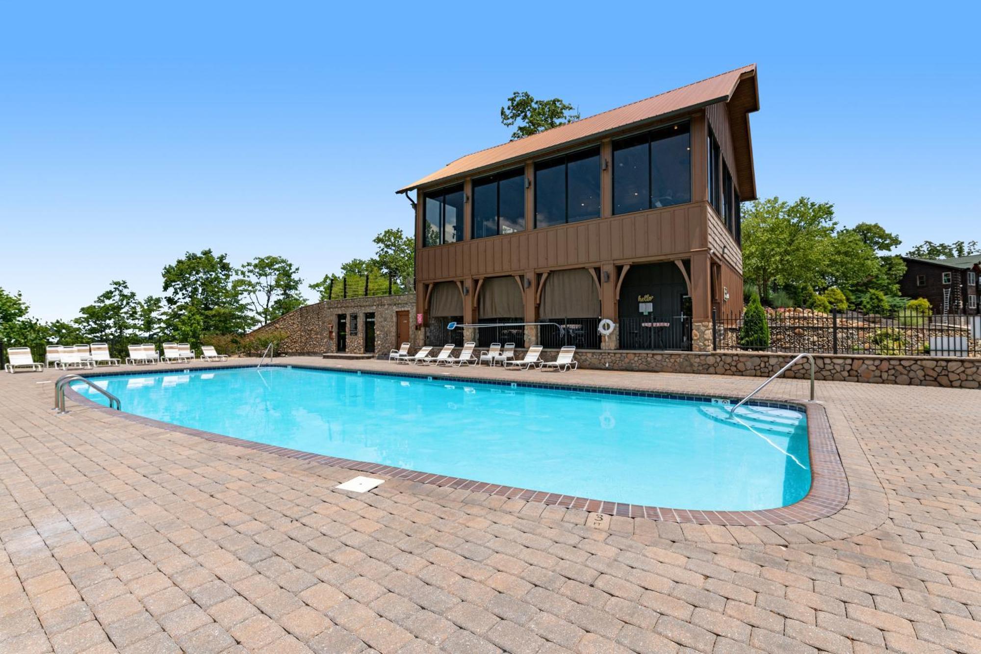 Hillbilly Highrise Villa Pigeon Forge Exterior photo